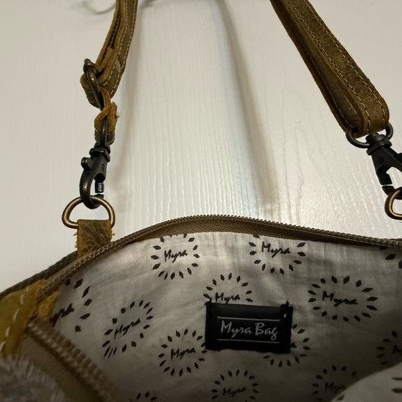 Myra Crossbody Gray and Black Patterned Women's Bag - Picture 6 of 12